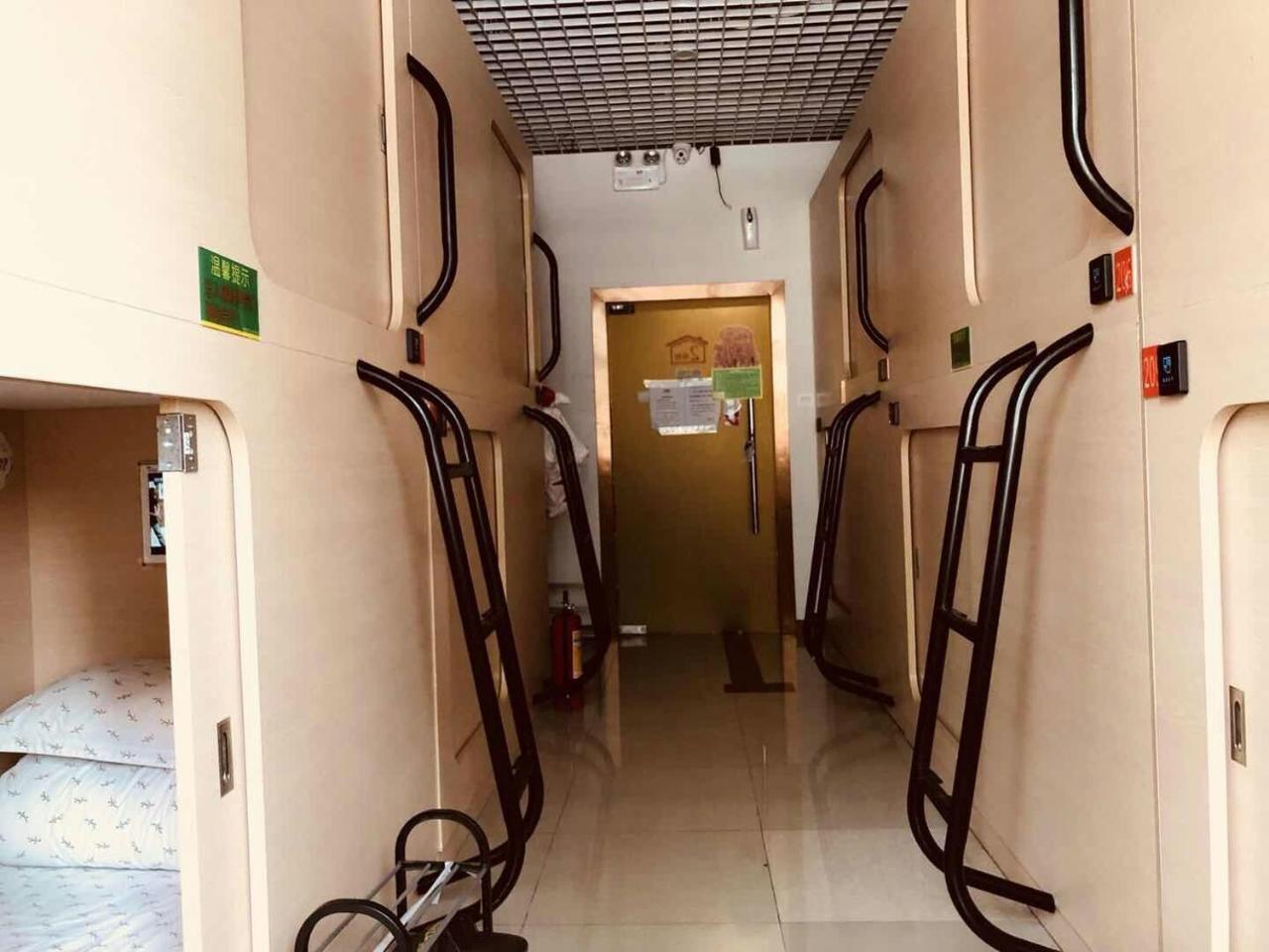 The Olive Tree Capsule Hostel Шэньчжэнь Экстерьер фото